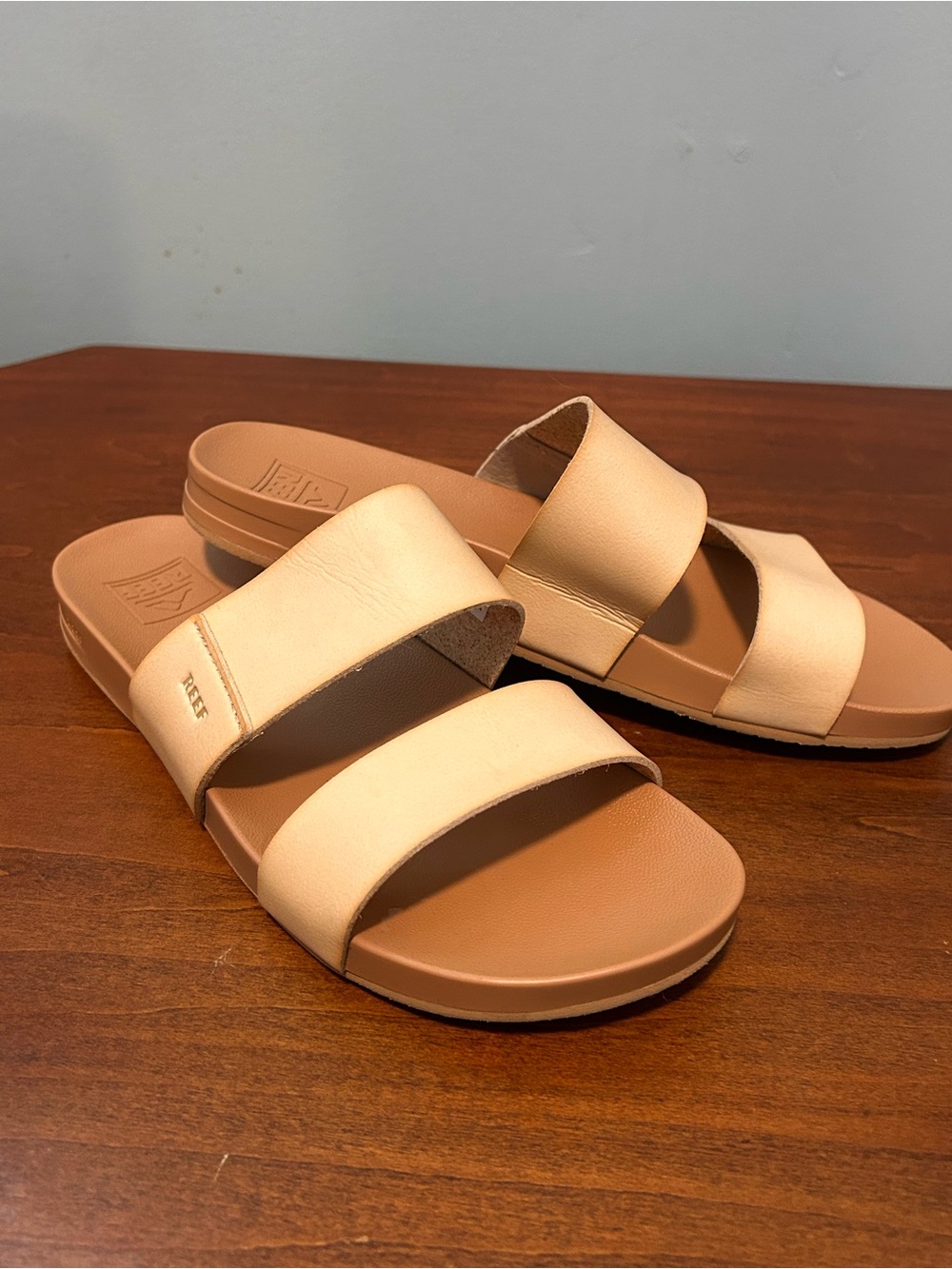 Reef Cushion Vista Women's Tan Double-Band Slide Sandals size7